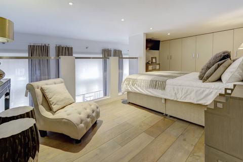 1 bedroom flat for sale, Ennismore Gardens, Knightsbridge SW7