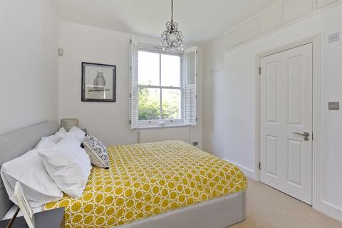 2 bedroom end of terrace house for sale, St Helen's Gardens, London, W10