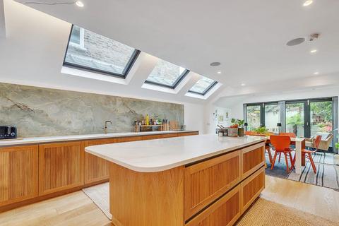 45 Clonmel Road, London, SW6 5BL