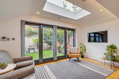 45 Clonmel Road, London, SW6 5BL