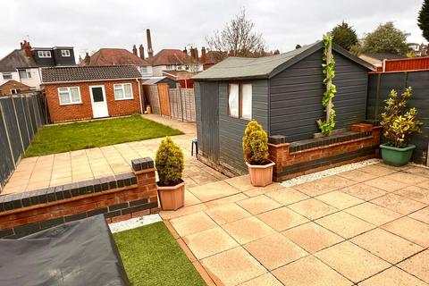 3 bedroom semi-detached house for sale, Kedleston Road, Leicester, Leicester, LE5