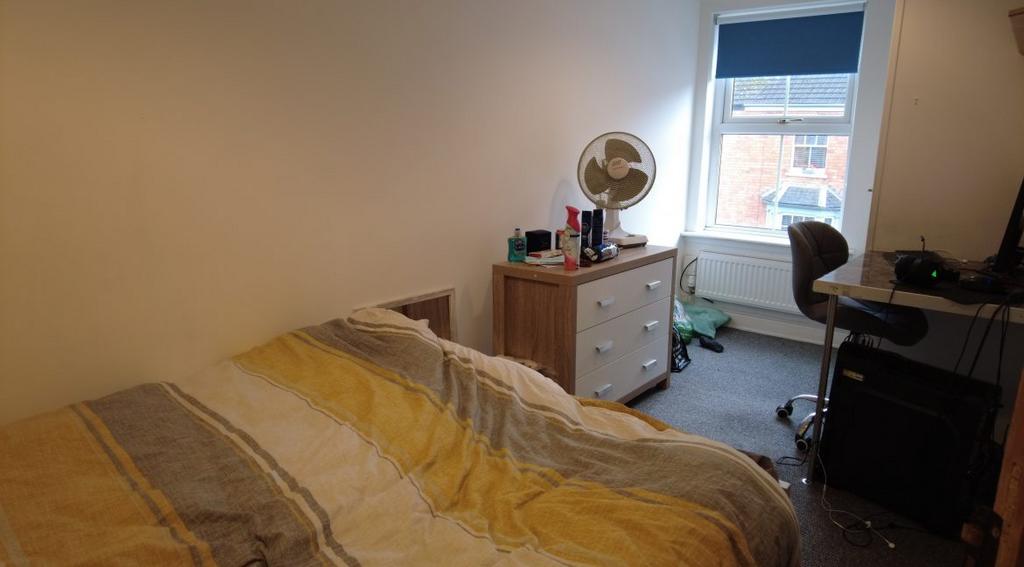 Bedroom 3.jpg