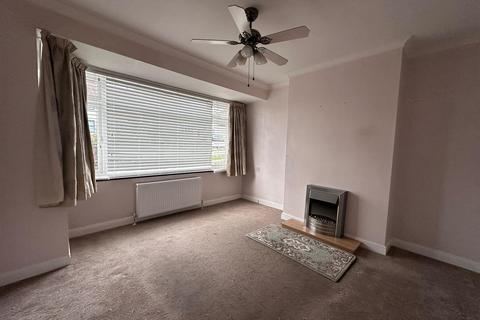 3 bedroom house to rent, Havering Road