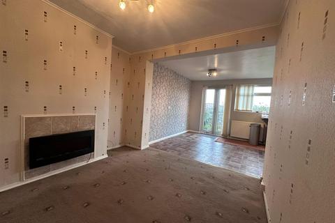 3 bedroom house to rent, Havering Road