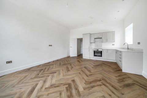 2 bedroom flat for sale, Craigmore Hall, Flat 4, Crowborough Hill, Crowborough, East Sussex