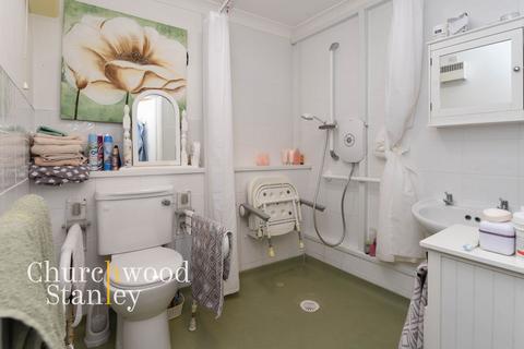 1 bedroom retirement property for sale, North Street, Walton On The Naze, CO14