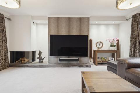 3 Ewing Walk, Milngavie, Glasgow, G62 6EG