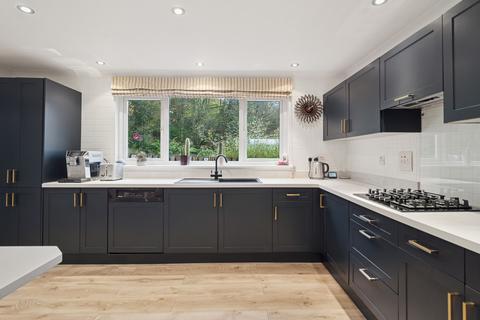 3 Ewing Walk, Milngavie, Glasgow, G62 6EG