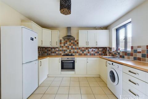 2 bedroom terraced house for sale, Southlands, Basingstoke RG24