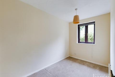 2 bedroom terraced house for sale, Southlands, Basingstoke RG24