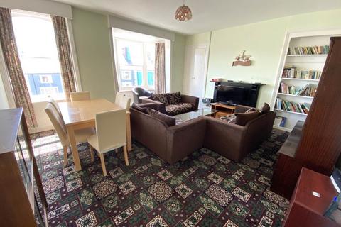 8 bedroom house share to rent, 32 North Parade, Aberystwyth, Ceredigion