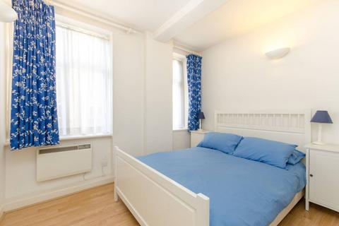 2 bedroom flat to rent, Fetter Lane, St Pauls, London, EC4A