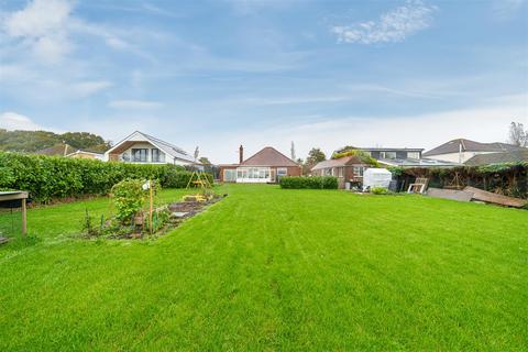 4 bedroom detached bungalow for sale, Common Lane, Titchfield PO14