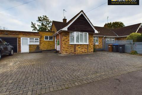 3 bedroom semi-detached bungalow for sale, Fair View, Potters Bar