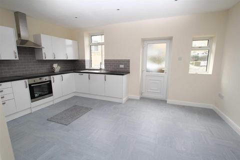 2 bedroom cottage for sale, Leeds Road, Greengates, Bradford