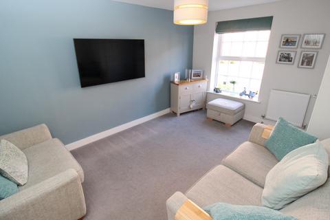13 Emerald Way, Irthlingborough, Wellingborough, NN9 5GU
