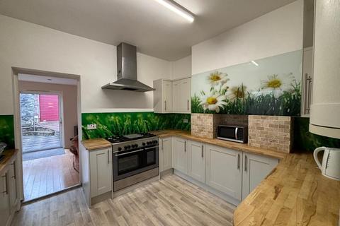5 bedroom house to rent, Salcombe Road, Plymouth PL4