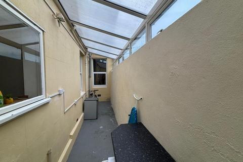 5 bedroom house to rent, Salcombe Road, Plymouth PL4