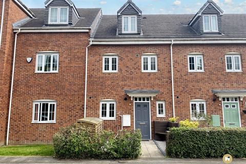 3 bedroom townhouse for sale, The Locks, Woodlesford LS26