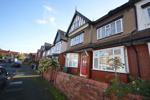 2 bedroom flat for sale, Flat 11B, Lyndhurst Road, Wallasey, Merseyside, CH45 6XA