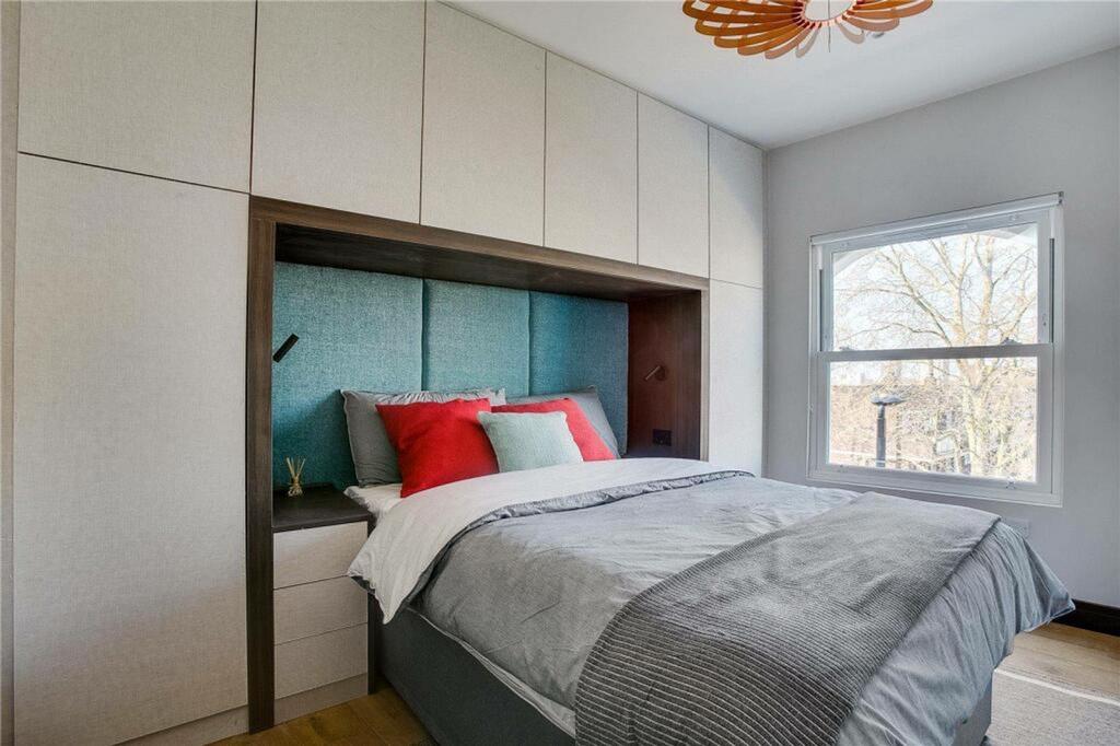 Lavender Hill, London SW11 Flat to rent £1,450 pcm (£335 pw)
