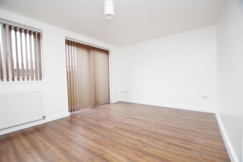 2 bedroom terraced house to rent, Kingshill Road, Swindon SN1