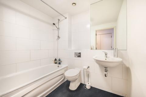 1 bedroom flat for sale, Walworth Road, London