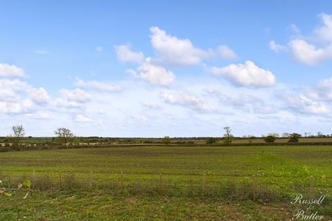 4 bedroom detached house for sale, Paradine Street, Steeple Claydon