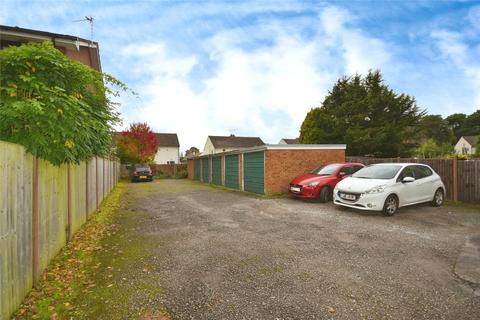 3 bedroom terraced house for sale, Almswood Road, Hampshire RG26