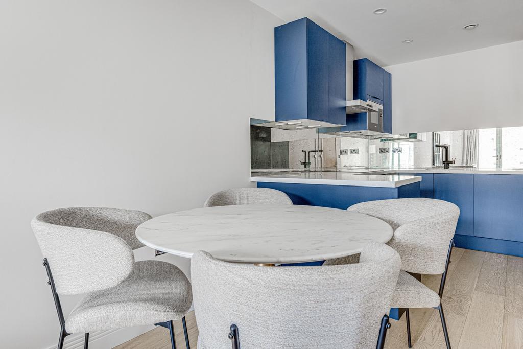 Kitchen/ Dining Area