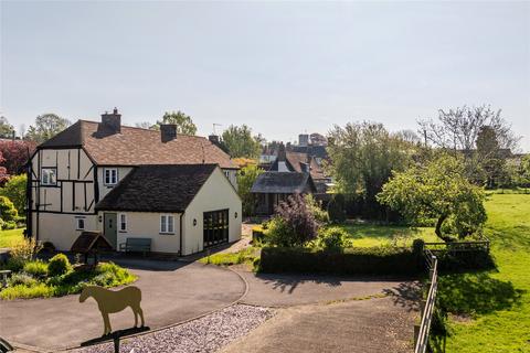 6 bedroom detached house to rent, High Street, North Marston, Buckingham, Buckinghamshire, MK18