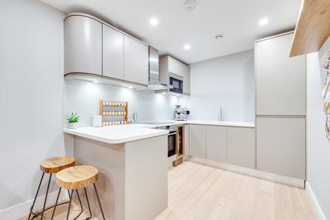 1 bedroom flat to rent, Madison Apartments, 17 Wyfold Road, London