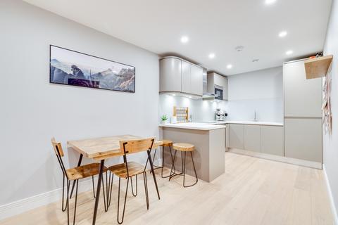 1 bedroom flat to rent, Madison Apartments, 17 Wyfold Road, London