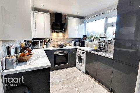 2 bedroom semi-detached house for sale, Saywell Road, Luton