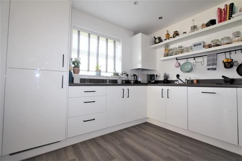 2 bedroom ground floor flat for sale, Dryden House, Kipling Way, Borehamwood, Hertfordshire, WD6