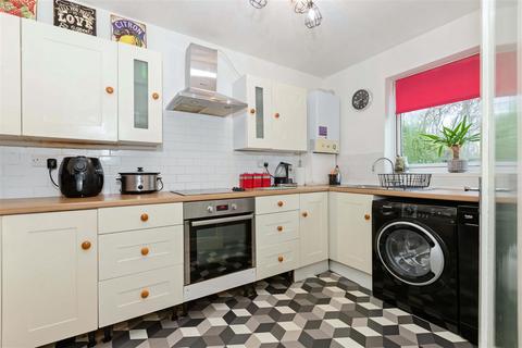 2 bedroom flat for sale, Western Road, Lancing