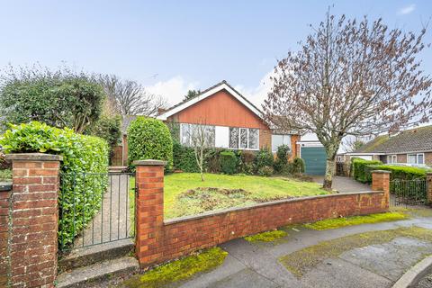 3 bedroom detached bungalow for sale, Macklin Close, Hungerford RG17