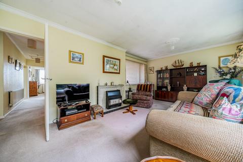 3 bedroom detached bungalow for sale, Macklin Close, Hungerford RG17