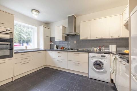 1 bedroom ground floor flat for sale, High Street, Iver SL0