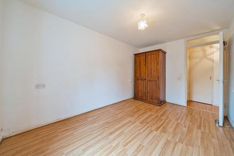 1 bedroom flat for sale, Myatt Road, Oval