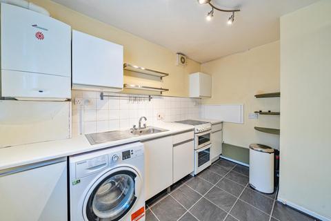 1 bedroom flat for sale, Myatt Road, Oval