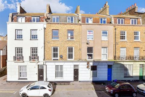 1 bedroom apartment for sale, Avenue Road, Herne Bay, Kent