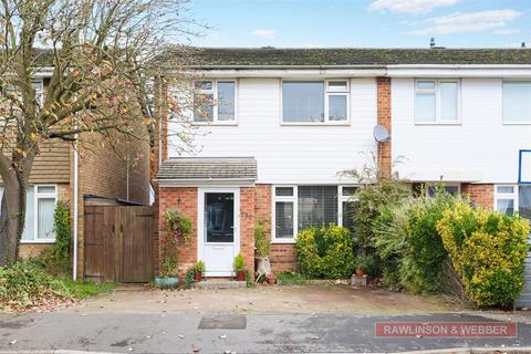 3 bedroom end of terrace house for sale, Fleetside, West Molesey KT8