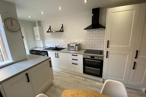 4 bedroom house to rent, Nottingham NG7