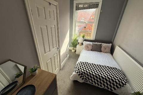 6 bedroom house to rent, Nottingham NG7