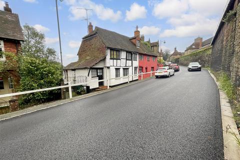 3 bedroom character property for sale, North Street, Petworth, West Sussex