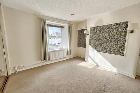 8 James Place, Truro, TR1 1JL
