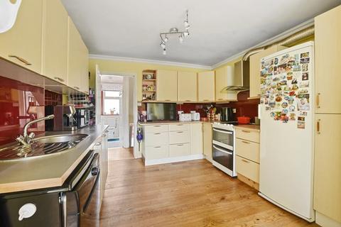 4 bedroom duplex for sale, Greenhill Park, London, NW10