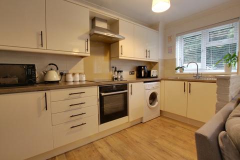 1 bedroom cluster house for sale, Horndean