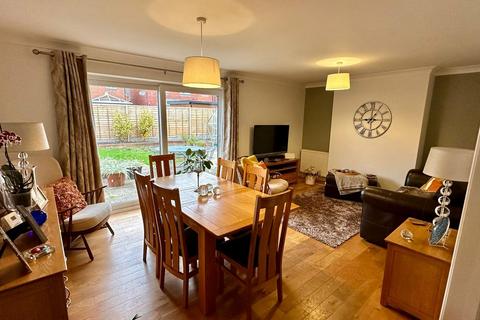 47 Hillary Drive, Hereford, HR4 0RB